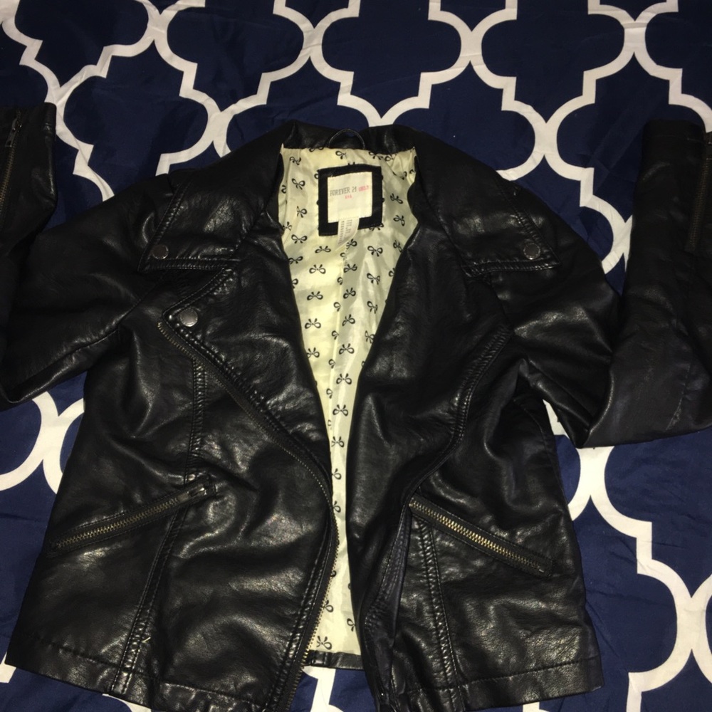 Leather jacket - Picture 2 of 3